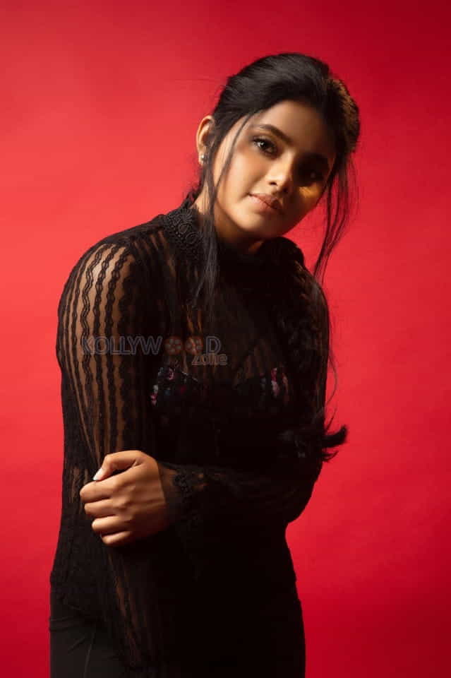 Actress Sumaya Reddy Latest Photo Shoot Stills