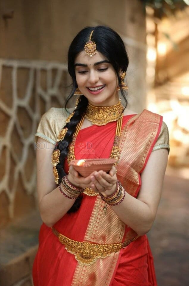 Adah Sharma Diwali Picture 01