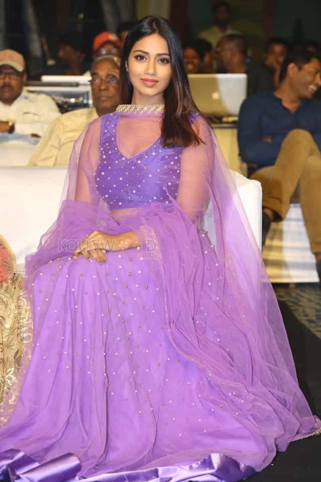 Beautiful Nivetha Pethuraj Photos