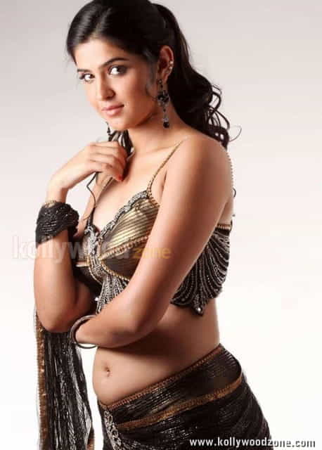 Deeksha Seth Rowdi Raja Movie Spicy Sexy Photos