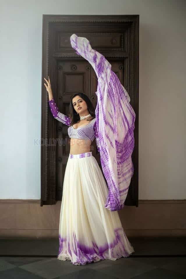 Gathavaibhava Heroine Ashika Ranganath Pictures 02