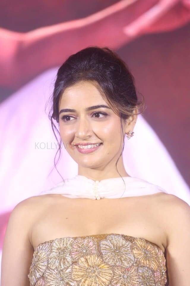 Heroine Ashika Ranganath at Gatha Vaibhavam Pre Release Event Photos 12