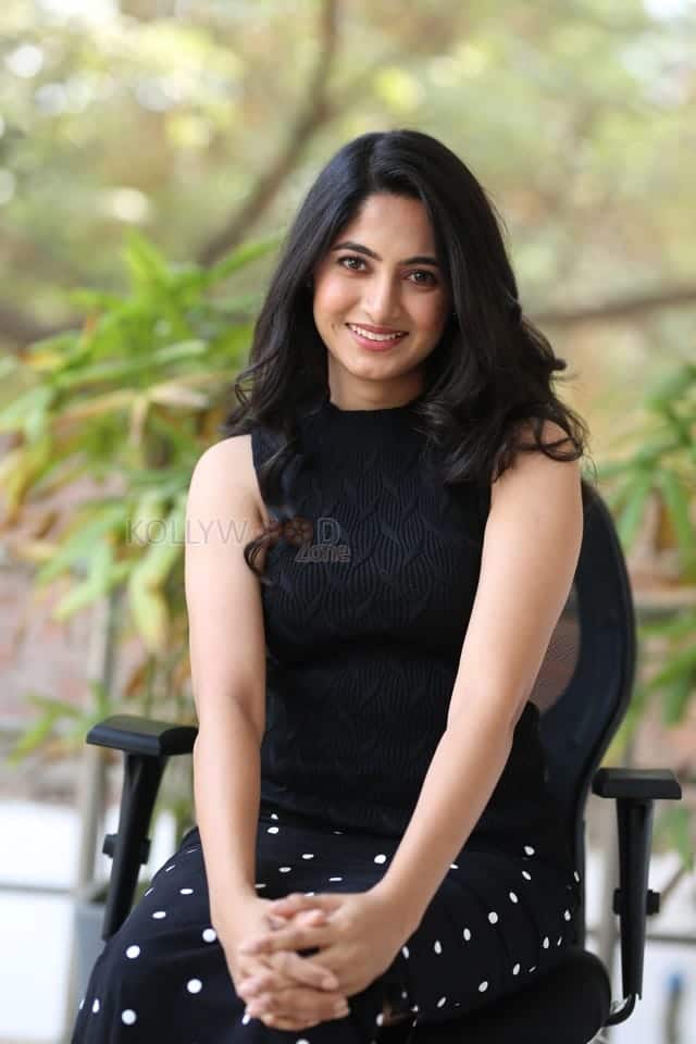 Heroine Kushee Ravi at Pindam Movie Interview Photos 01