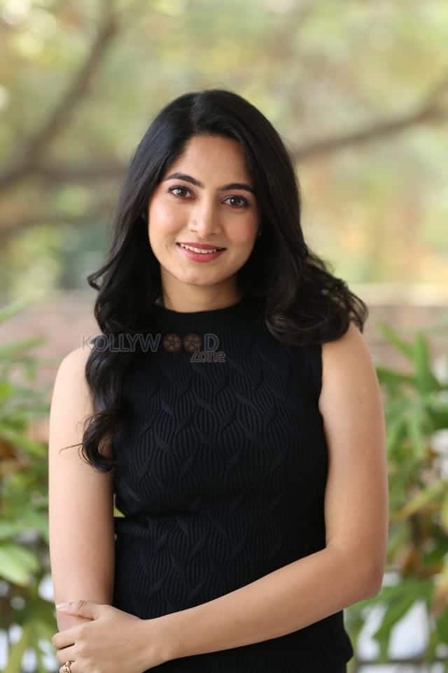 Heroine Kushee Ravi at Pindam Movie Interview Photos 46