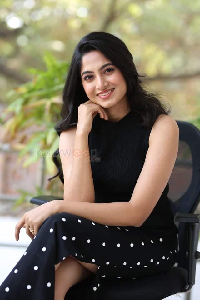 Heroine Kushee Ravi at Pindam Movie Interview Photos 58