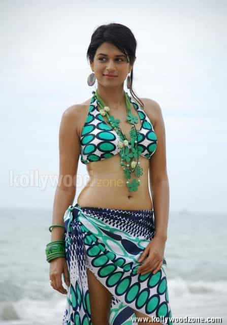 Hot Shraddha Das Swimsuit Bikini Pictures