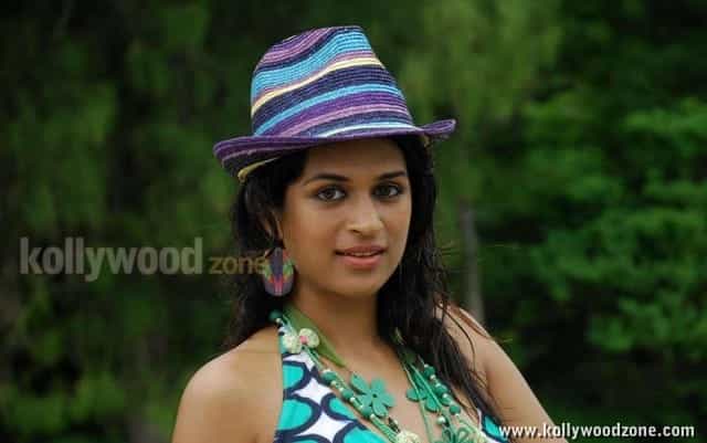 Hot Shraddha Das Swimsuit Bikini Pictures