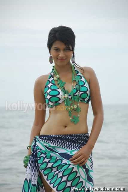 Hot Shraddha Das Swimsuit Bikini Pictures