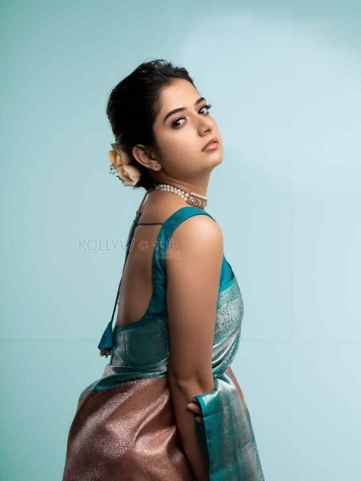Kannada Actress Ashika Ranganath Saree Photo 01