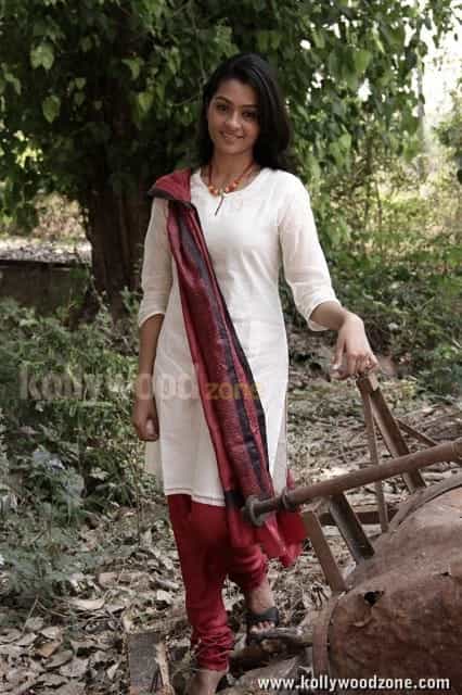 Mathappu Heroine Gayathri Photos