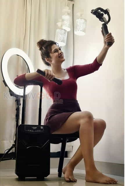 Nireekshana Actress Shraddha Das Photos