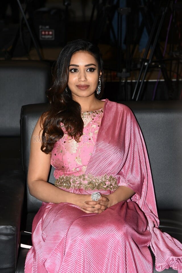 Nivetha Pethuraj at Bloody Mary Movie Trailer Launch Pictures 02