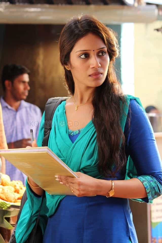 Podhuvaga Emmanasu Thangam Movie Heroine Nivetha Pethuraj Photos