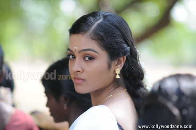 Rummy Movie Heroine Gayathri Stills