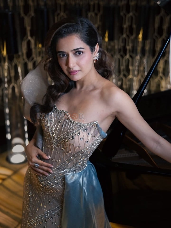 Sandalwood Beauty Ashika Ranganath in a Strapless Metallic Gown Pictures 01