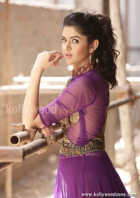 Sexy Actress Deeksha Seth Photos