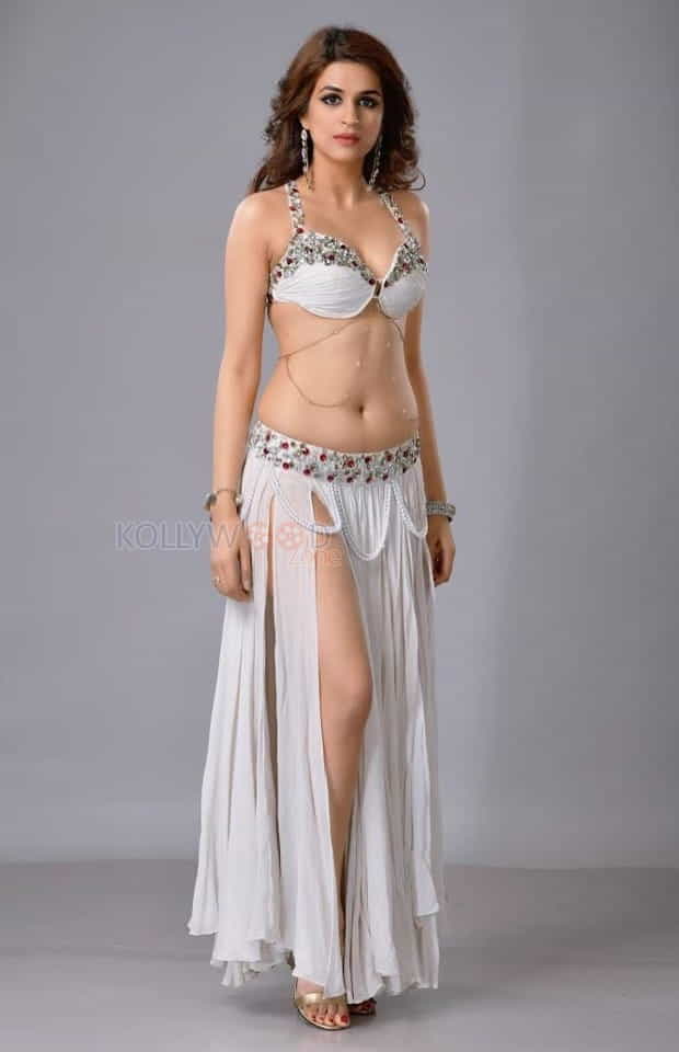 Shraddha Das Hot New Photos