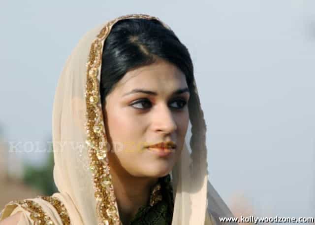 Shraddha Das Hot Pictures
