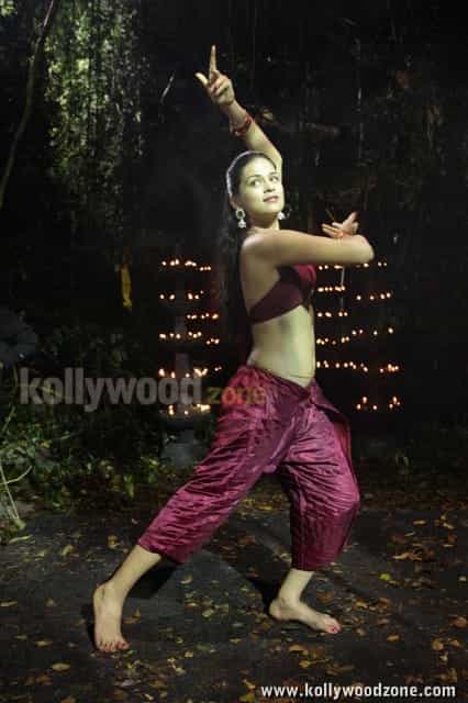 Shraddha Das Nankam Pirai Stills