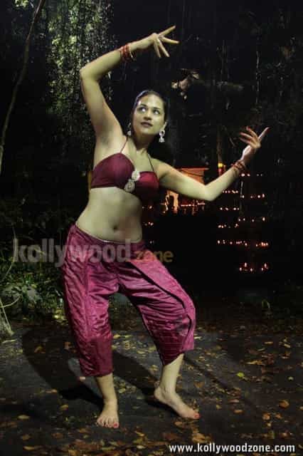 Shraddha Das Nankam Pirai Stills