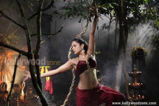 Shraddha Das Nankam Pirai Stills