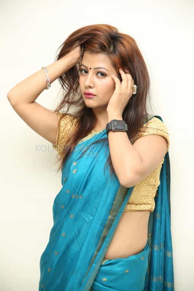 Shubhangi Pant At Super Sketch Press Meet Photos