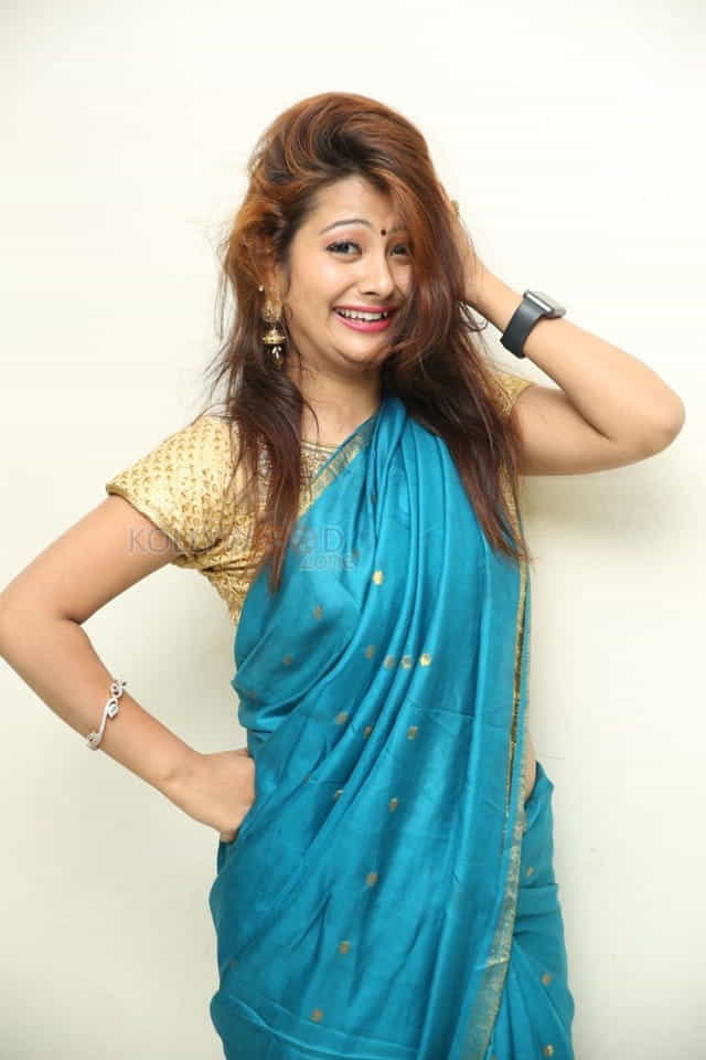 Shubhangi Pant At Super Sketch Press Meet Photos