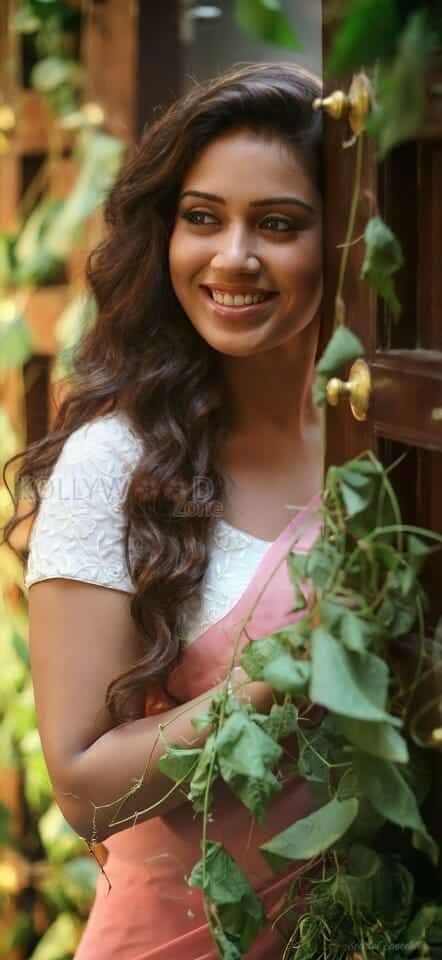 Tamil Actress Nivetha Pethuraj Glam Pictures 03