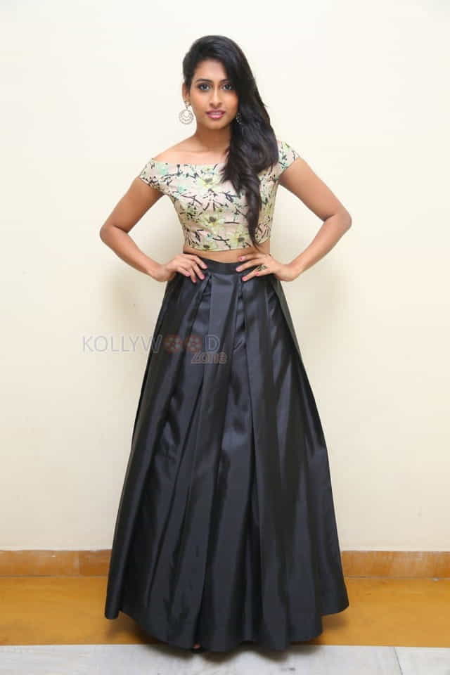 Telugu Actress Nitya Naresh Photos