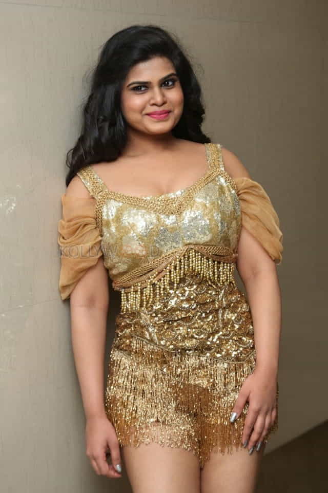 Actress Alekhya At Kgf Pre Release Event Function Photos 14