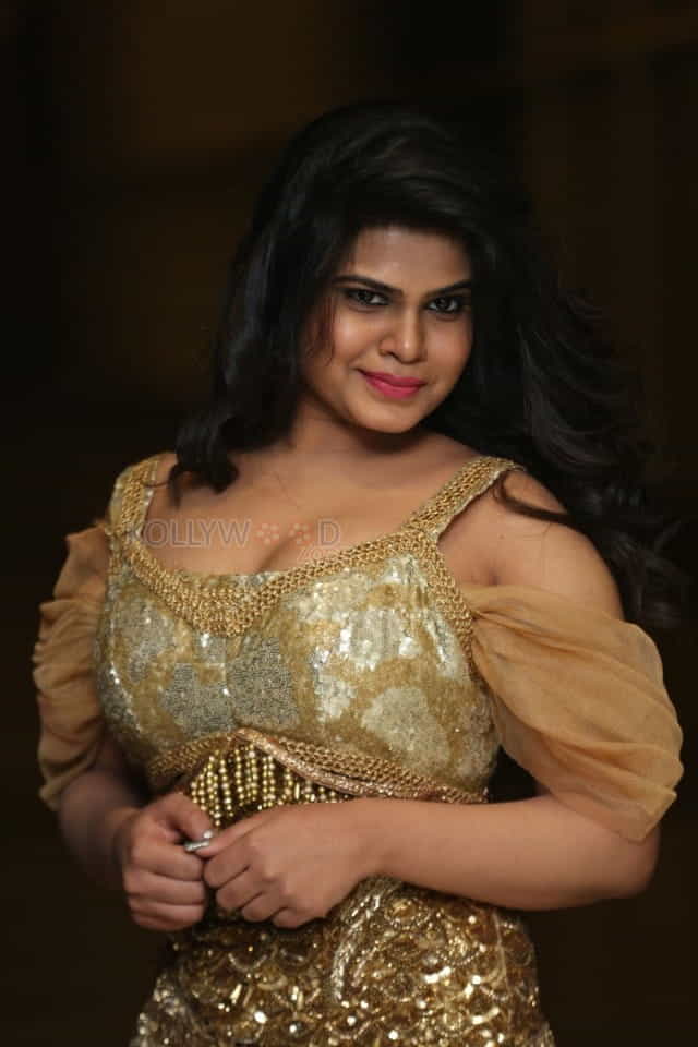 Actress Alekhya At Kgf Pre Release Event Function Photos 19