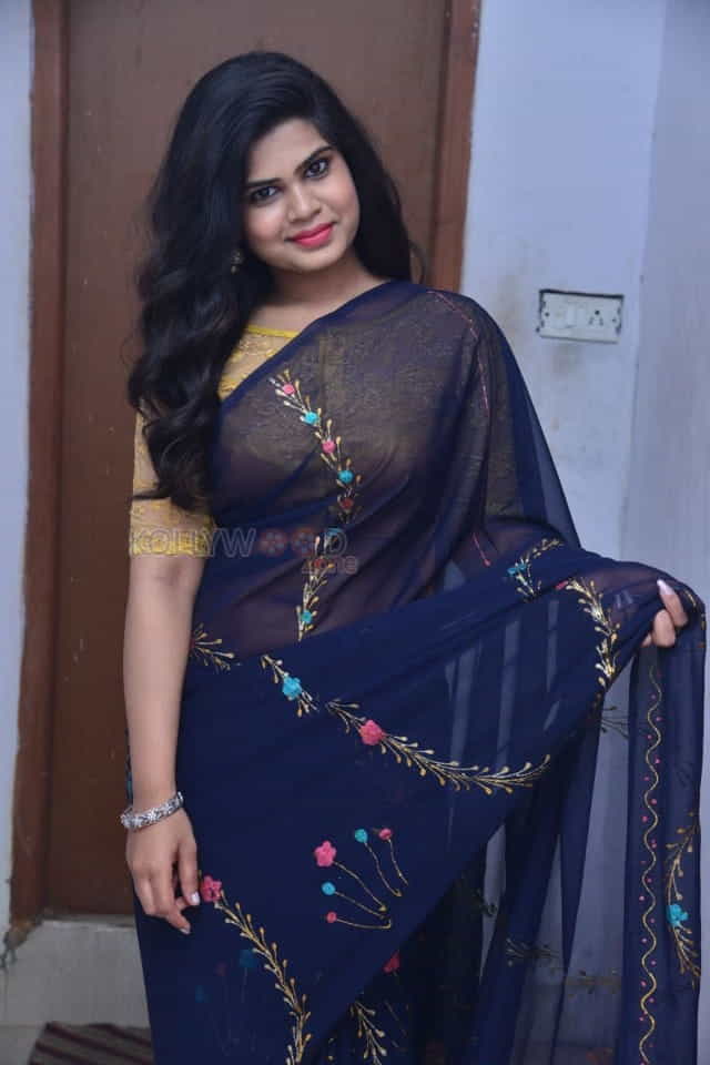 Actress Alekhya Naidu At Ks 100 Movie Trailer Launch Photos 02