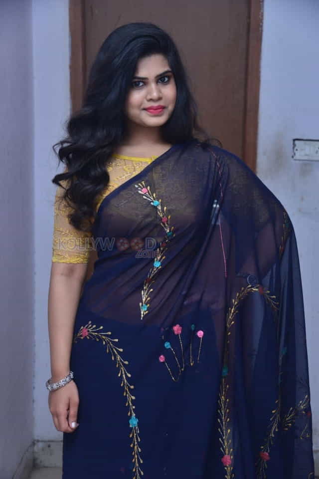 Actress Alekhya Naidu At Ks 100 Movie Trailer Launch Photos 06