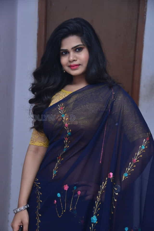 Actress Alekhya Naidu At Ks 100 Movie Trailer Launch Photos 07