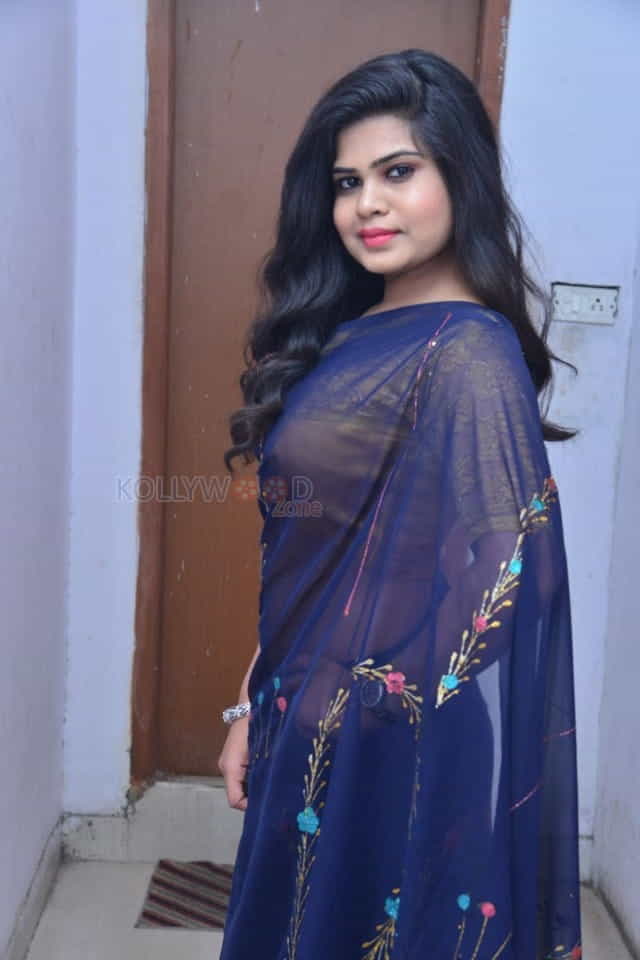 Actress Alekhya Naidu At Ks 100 Movie Trailer Launch Photos 11
