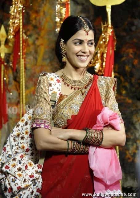 Actress Genelia Cute Sexy Pictures 06