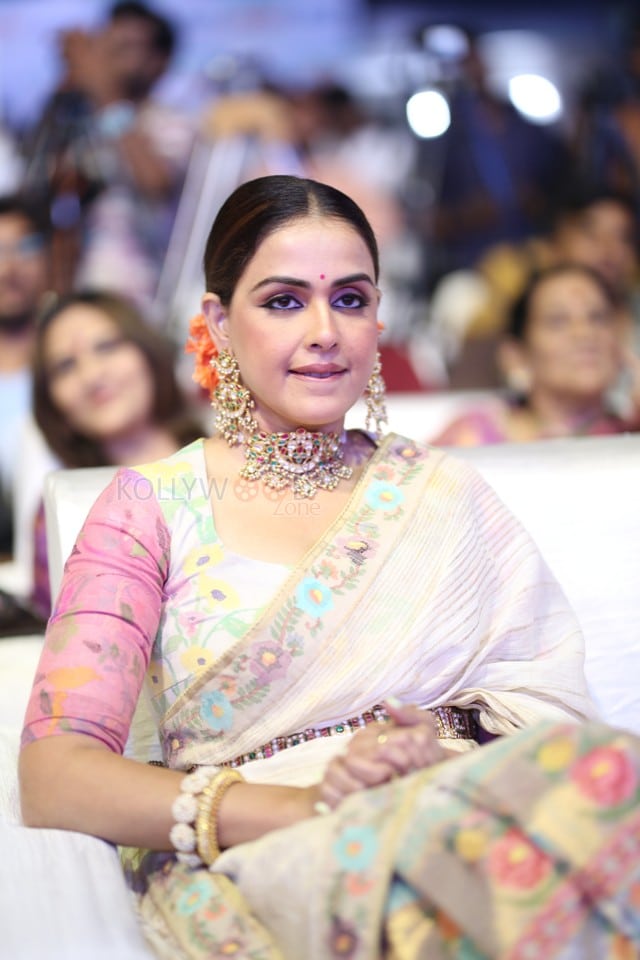 Actress Genelia at Junior Movie Pre Release Event in Hyderabad Photos 04