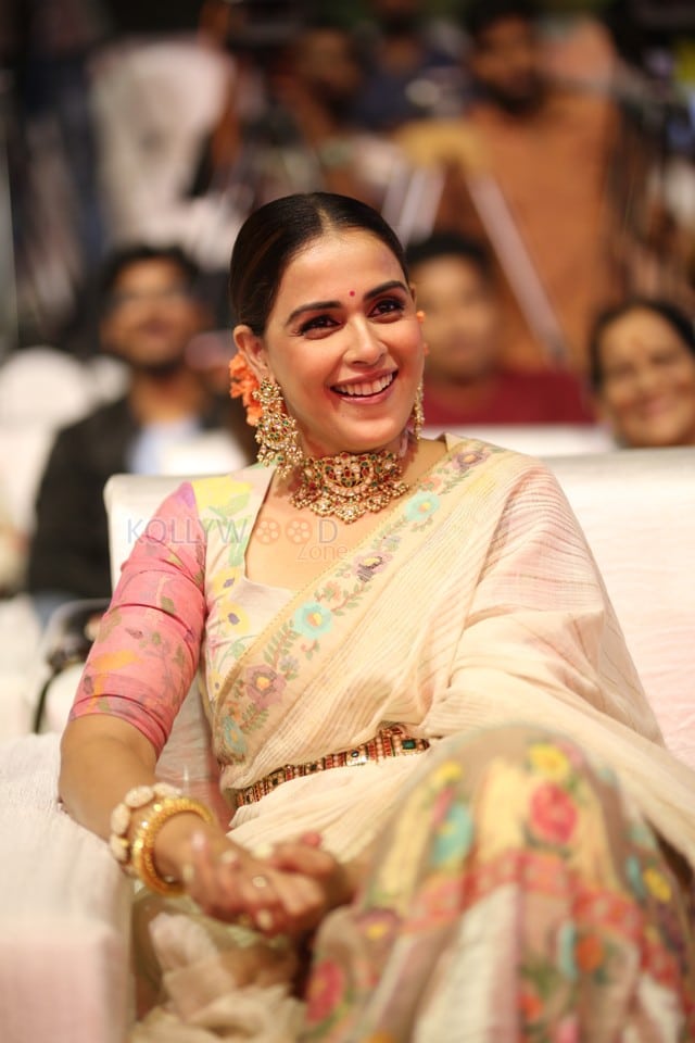 Actress Genelia at Junior Movie Pre Release Event in Hyderabad Photos 15