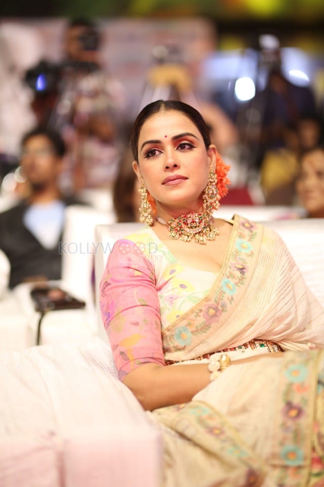 Actress Genelia at Junior Movie Pre Release Event in Hyderabad Photos 26