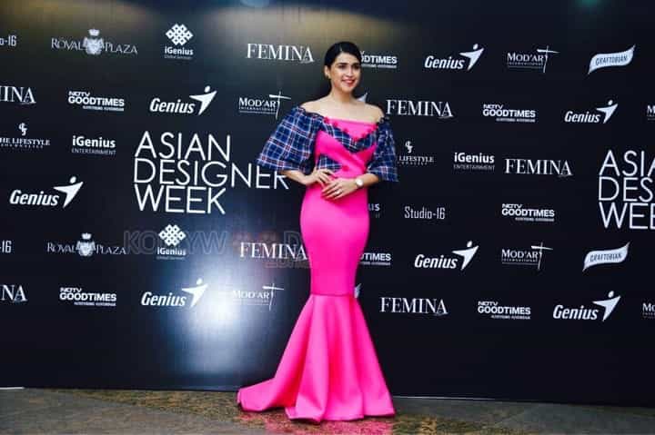 Actress Mannara Chopra At Asian Designer Week Photos 01