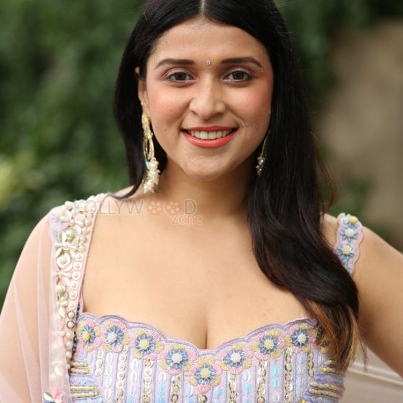 Mannara Chopra
