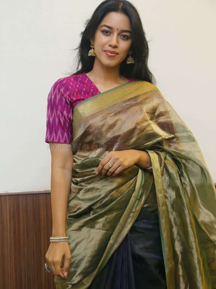 Actress Mirnalini Ravi at Maama Mascheendra Pre Release Event Pictures 01
