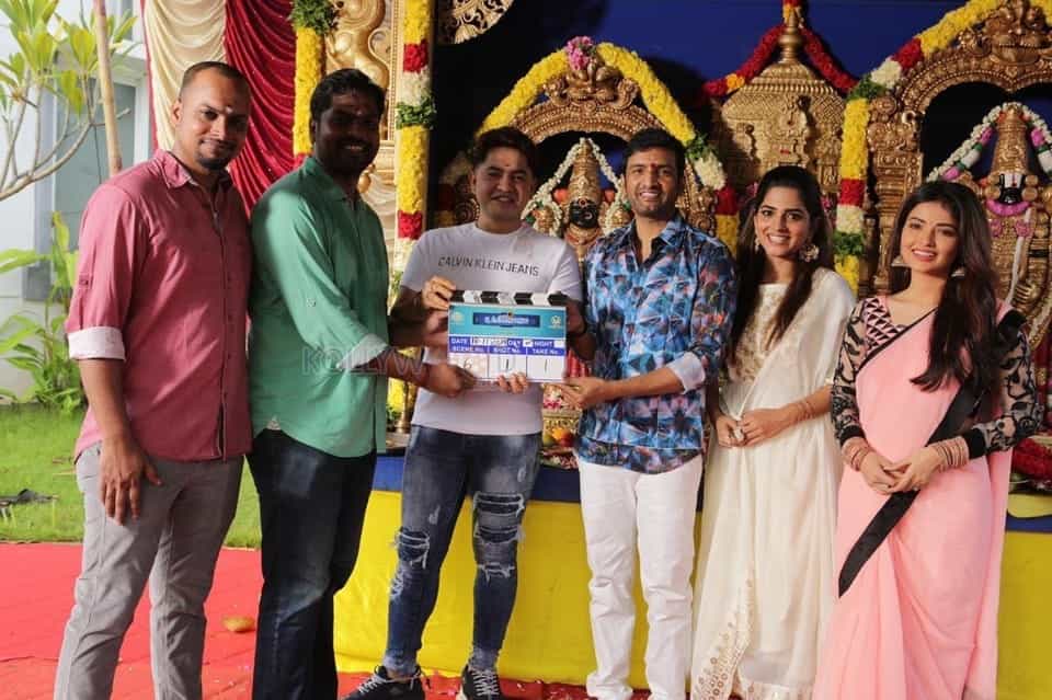 Dikkilona Movie Shooting Pooja Stills 03