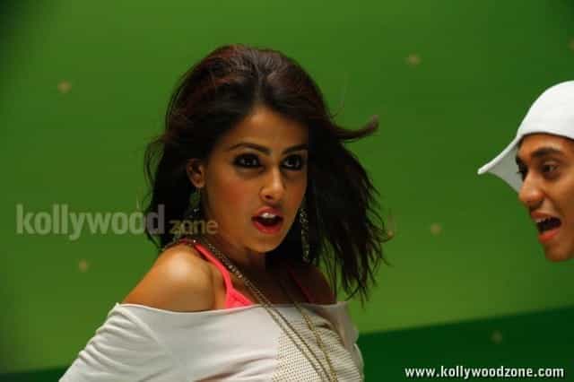 Genelia In Velayutham Movie Stills 03