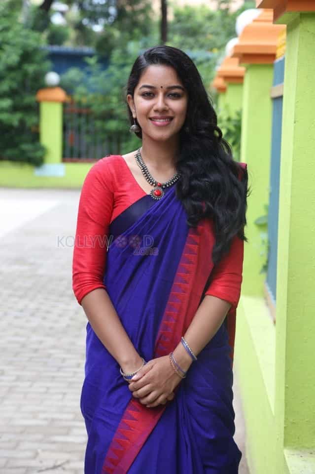 Jango Movie Heroine Mirnalini Ravi Photos 03