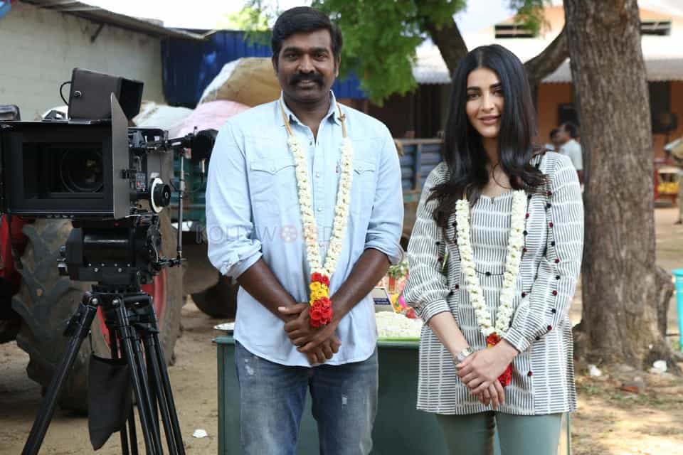 Laabam Movie Vijay Sethupathi And Shruti Haasan 01