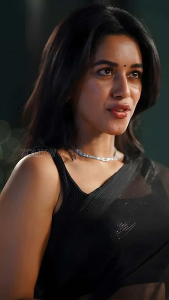 Mama Mascheendra Heroine Mirnalini Ravi Gorgeous in a Transparent Black Saree Photos 02