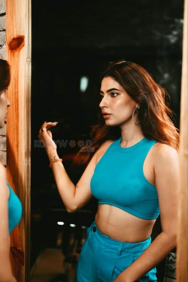 Ragini MMS Returns Actress Karishma Sharma Sexy Pictures 04