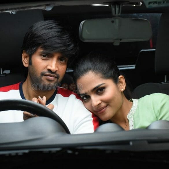 Dikkiloona Movie Review