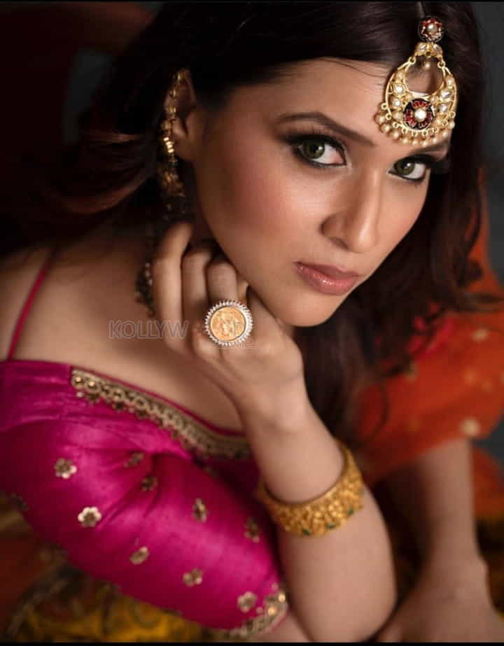Tollywood Actress Mannara Chopra Post Lockdown Sexy Photos 09
